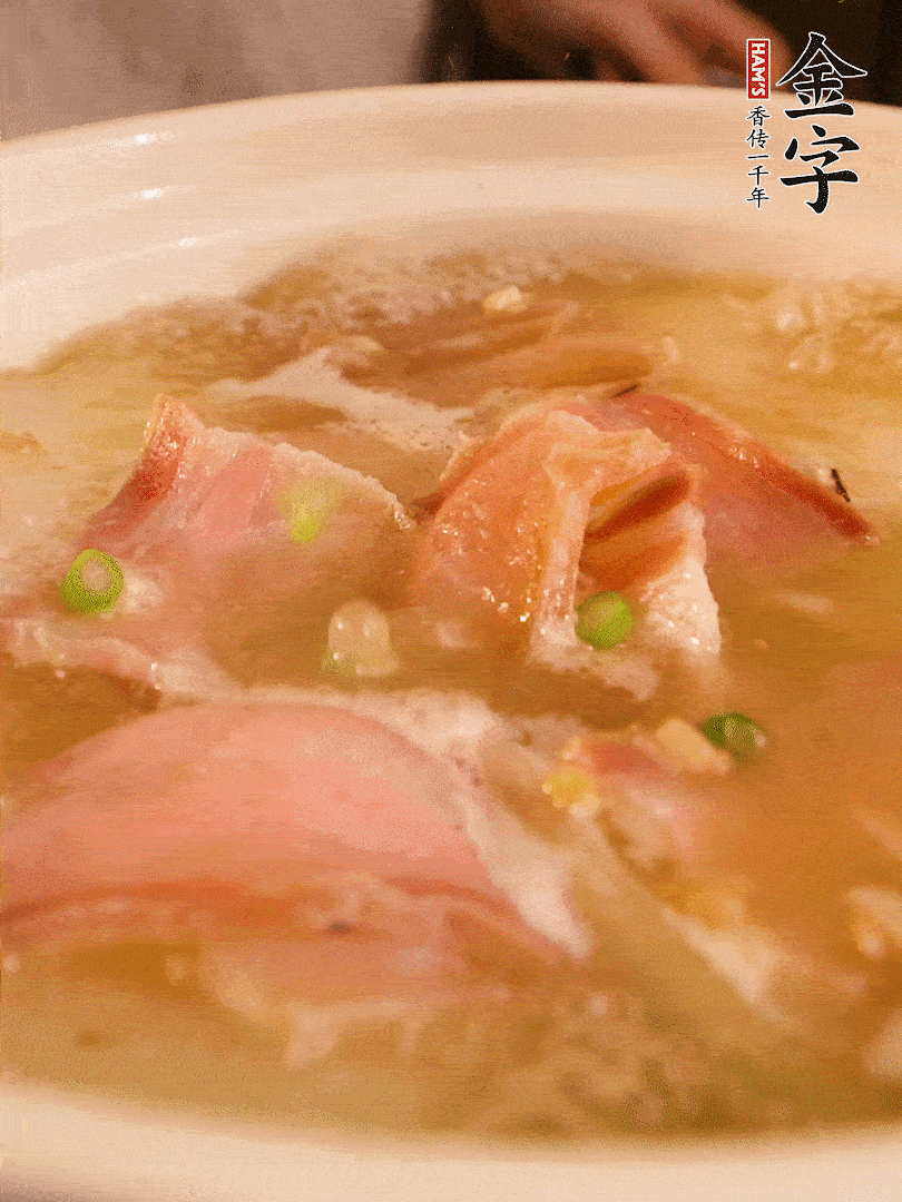 最后撒點(diǎn)蔥花。